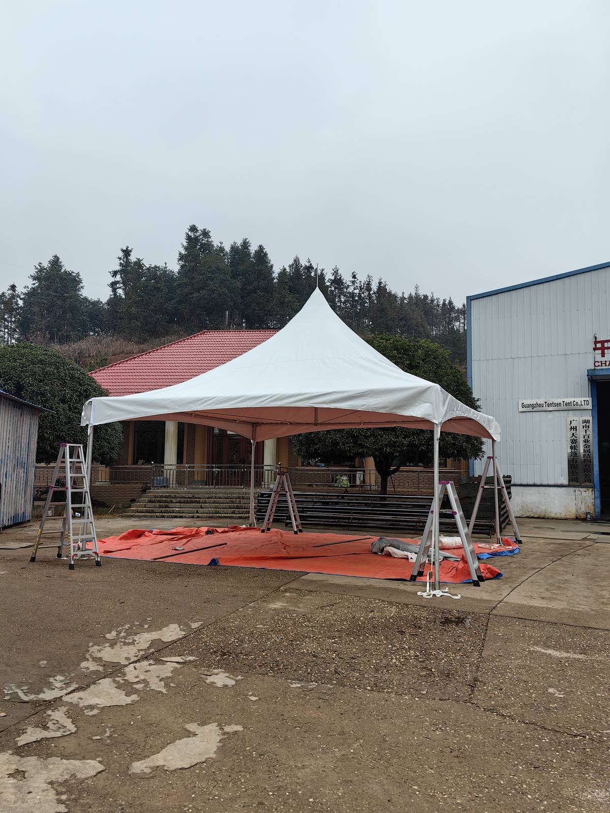 25m (82ft) 25m Black Powder-Coated Assembly Marquee - 15m Length