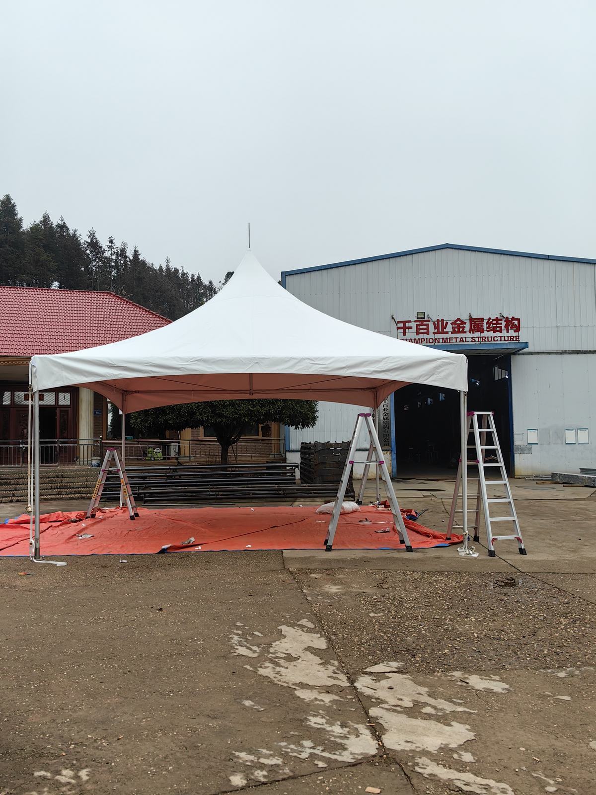30m (100ft) 30m Black Frame Exhibition & Logistics Pavilion - 55m Length
