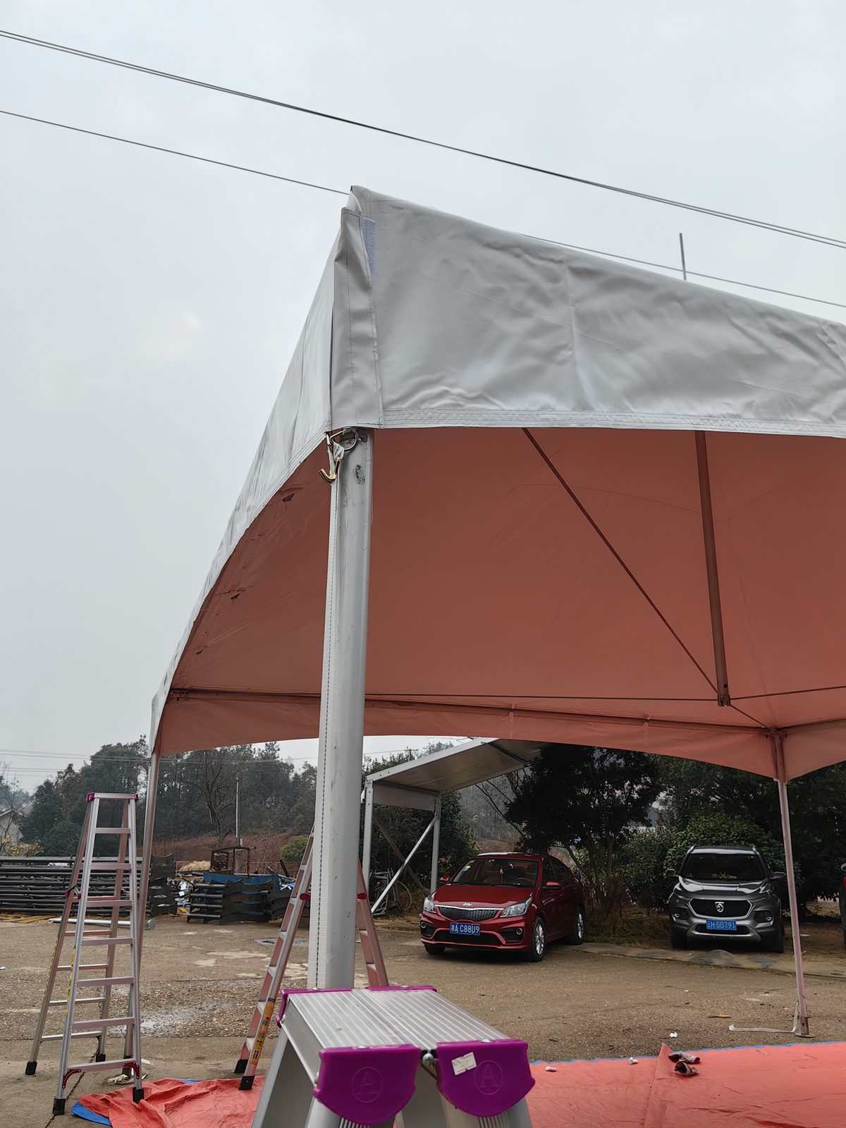 30m (100ft) 30m Black Frame Exhibition & Logistics Pavilion - 150m Length