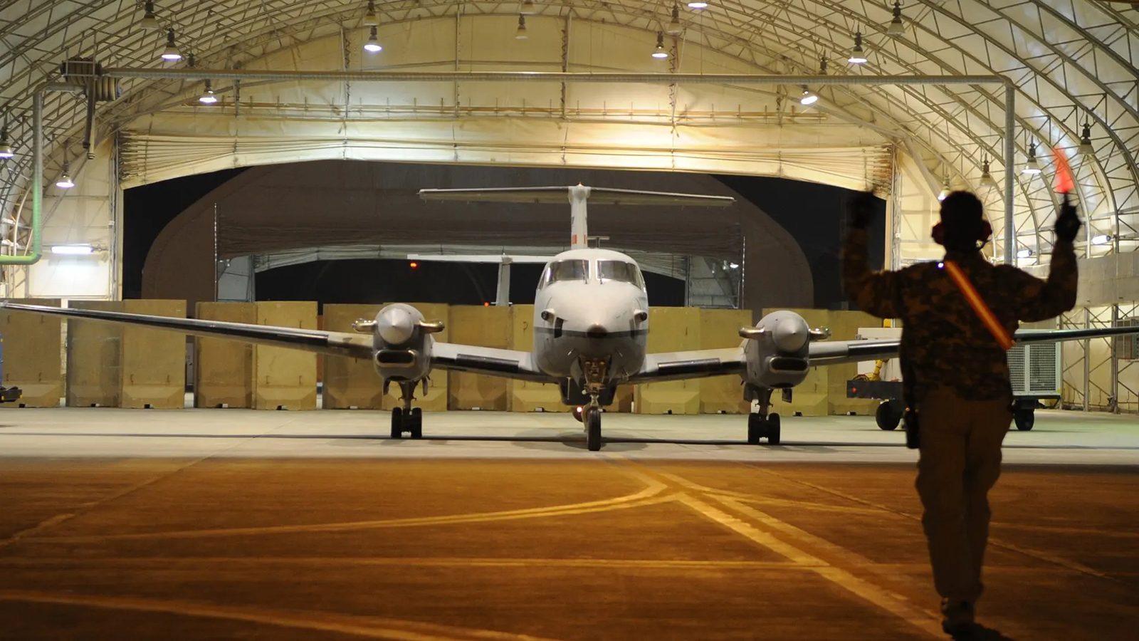 55m (180ft) Clear-Span Dual-Bay Commercial Aircraft Hangar - 35m Length