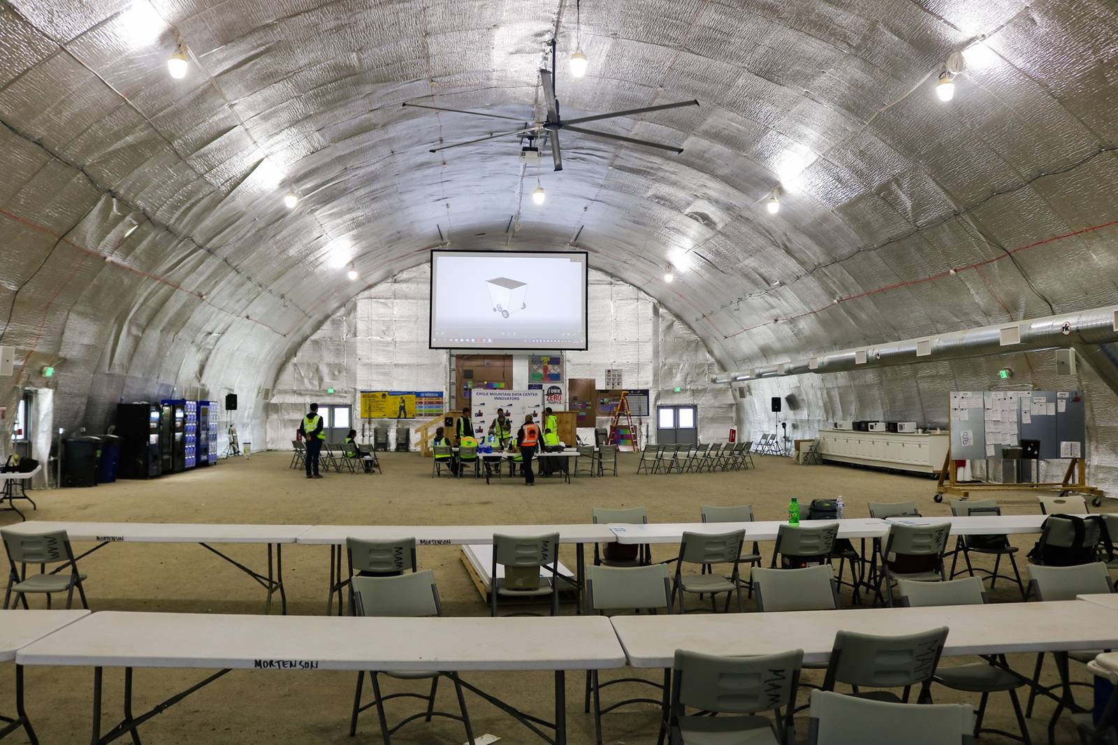 55m (180ft) x 55m Heavy Clear-Span Industrial Fabric Building (FB55)