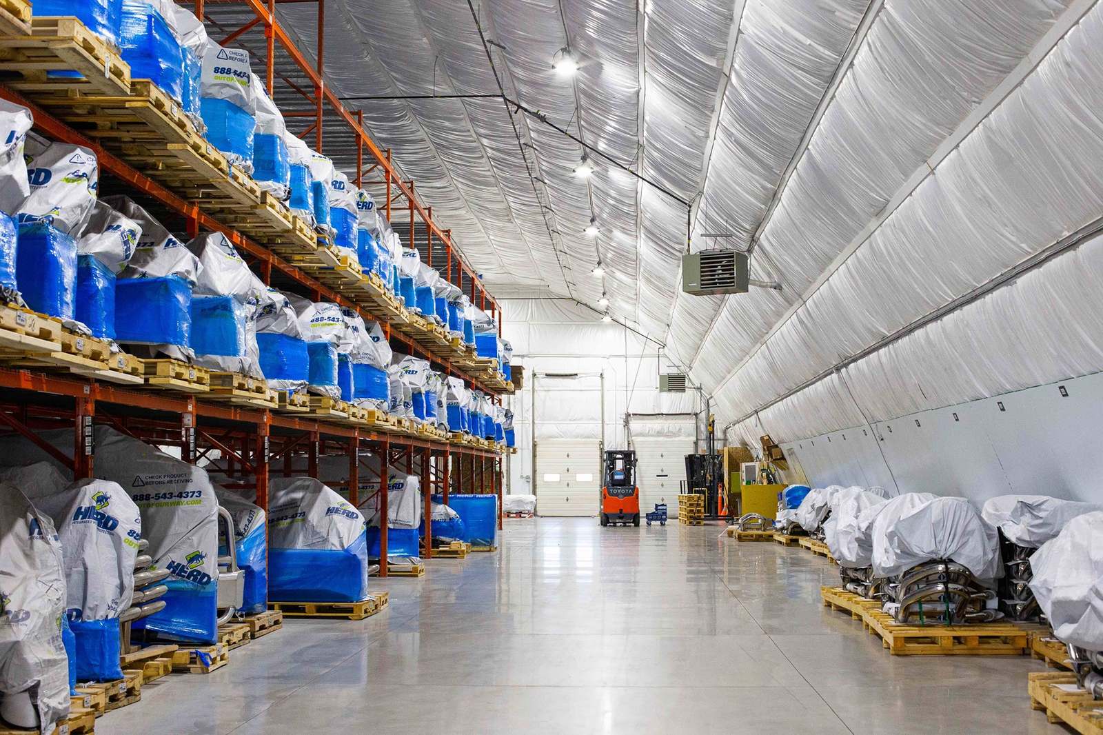 70m (230ft) x 85m Heavy Clear-Span Industrial Fabric Building (FB70)