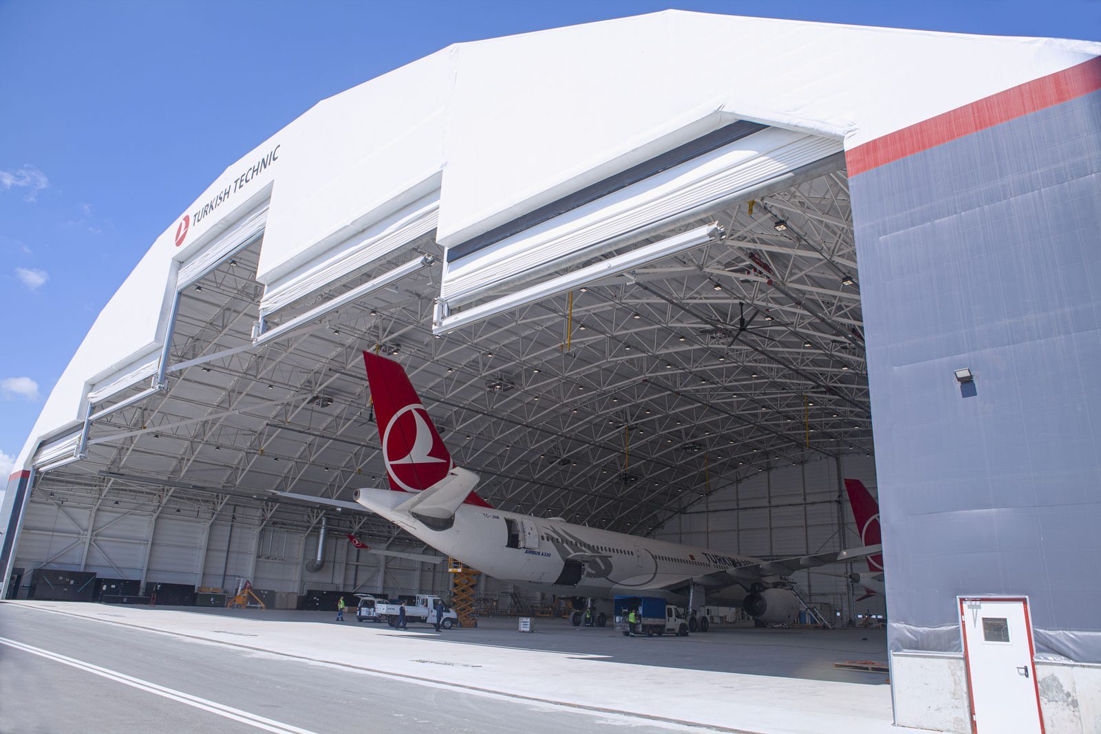 85m (278ft) Flagship Widebody Twin-Aisle Overhaul Hangar - 90m Length